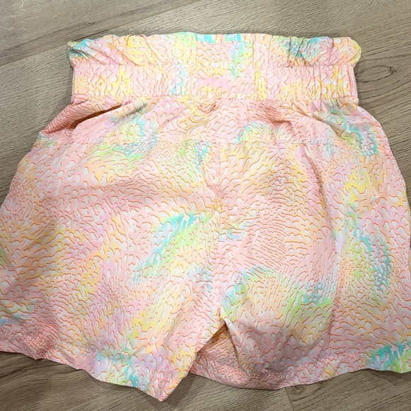 Fabletics Women's Ultra High-Waisted Piped Nylon Workout Shorts Pink Size S - Picture 6 of 9